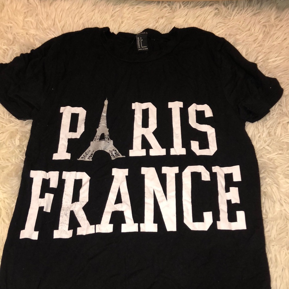 Forever 21 t-shirt